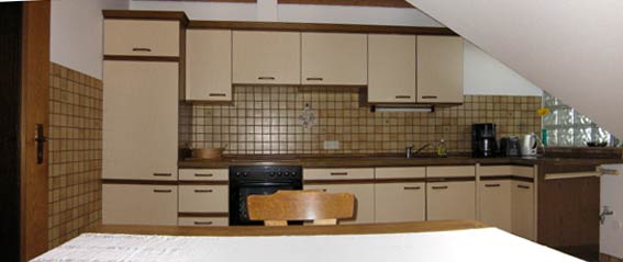 Große Wohnküche der Ferienwohnung Kirsche